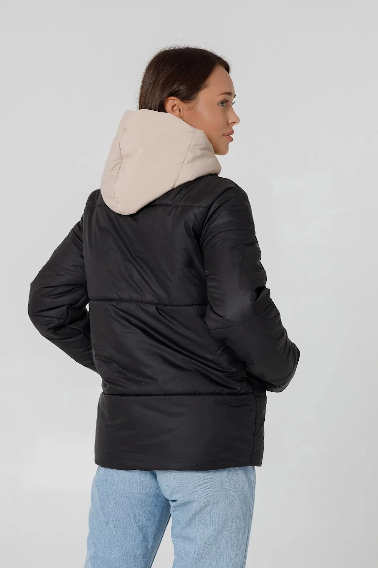 Осенняя женская куртка чёрного цвета к-234