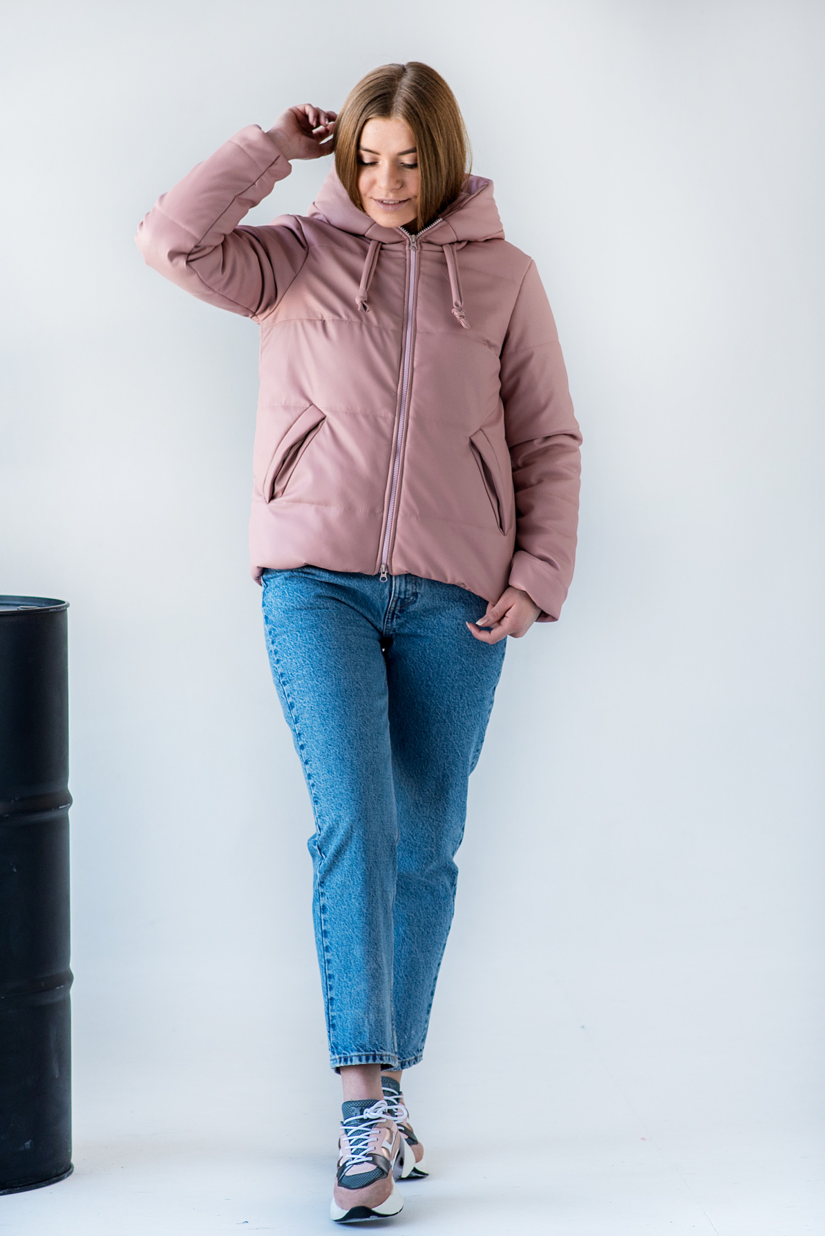 Полуспортивная куртка из эко-кожи для девушки Тутси розовая 