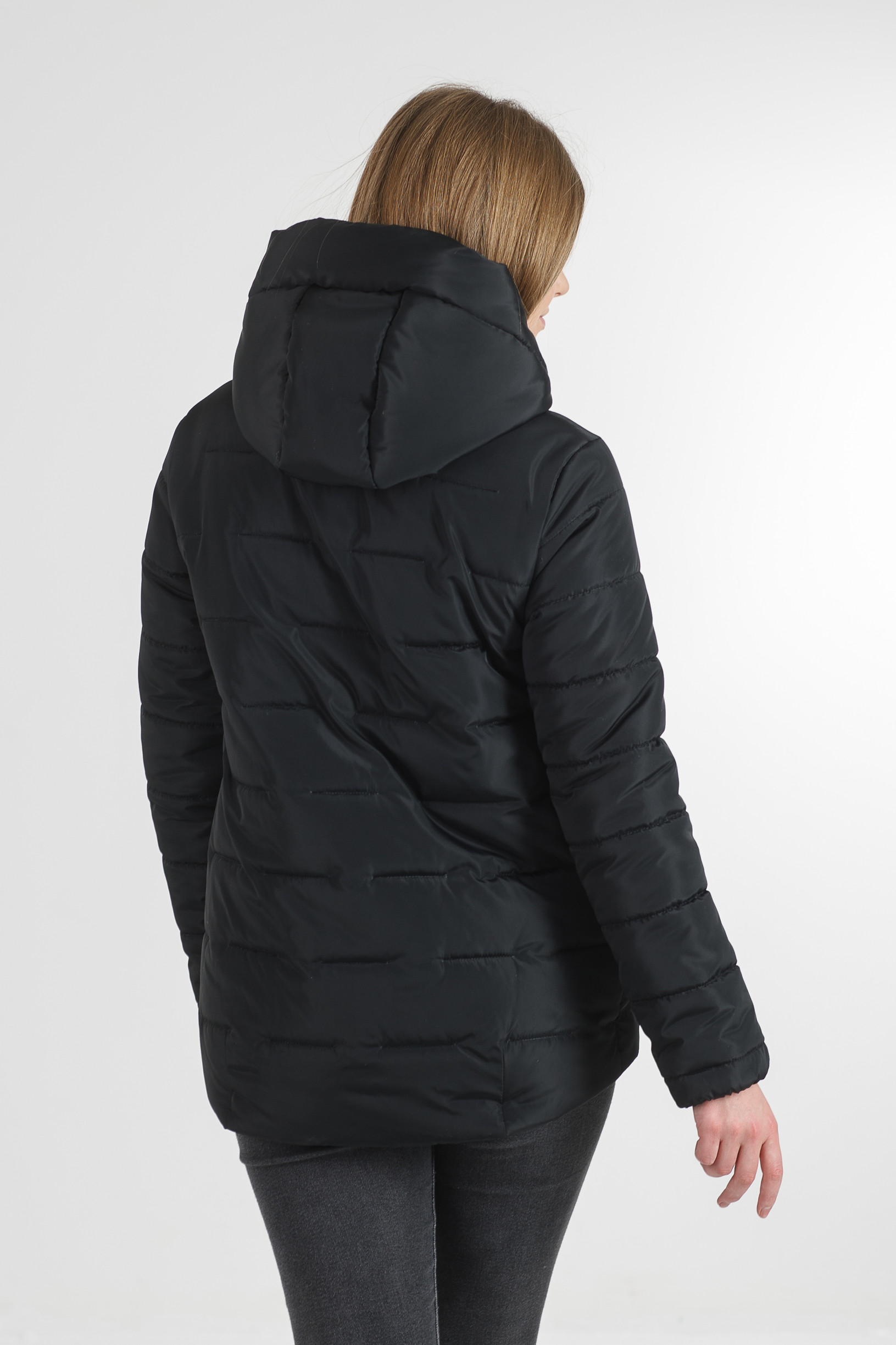 Зимова молодіжна куртка Сінді чорного кольору