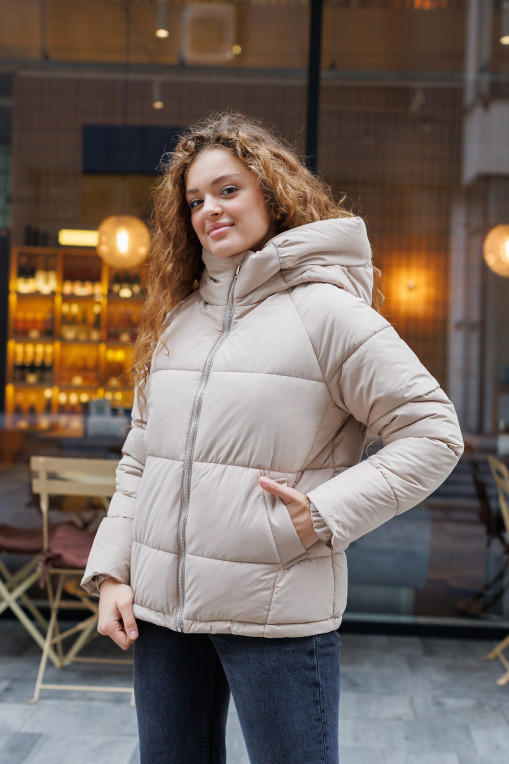 Зимовий молодіжний пуховик КП-346 молочного кольору з бархатистої тканини