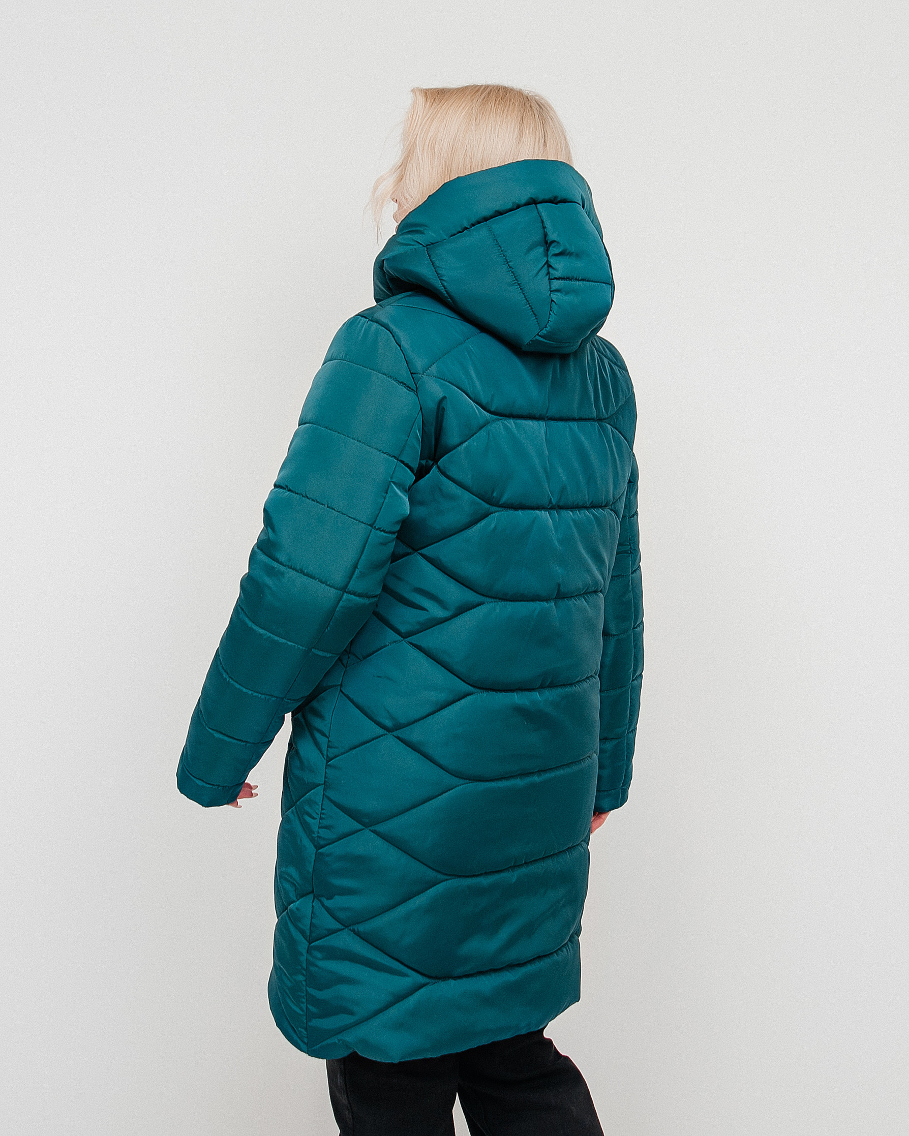 Зимнее женское пальто изумрудного цвета Лара