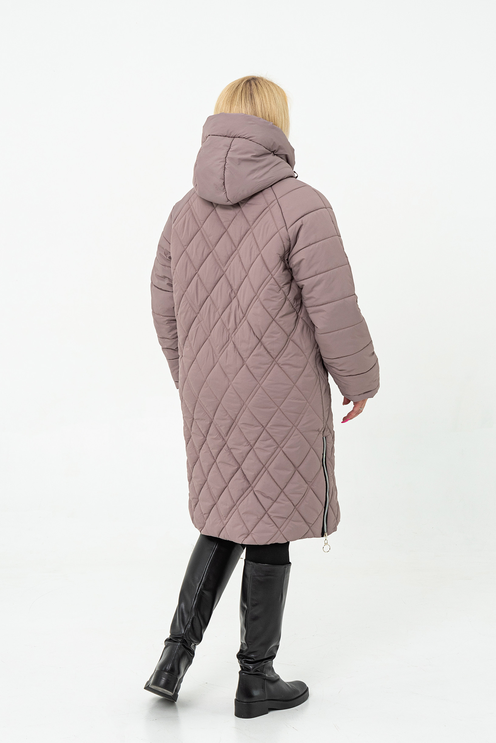 Зимове жіноче пальто збільшеного розміру під пояс пудра