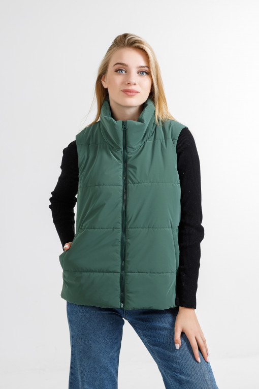 Жіноча безрукавка Фенді з велюрової плащівки зелена